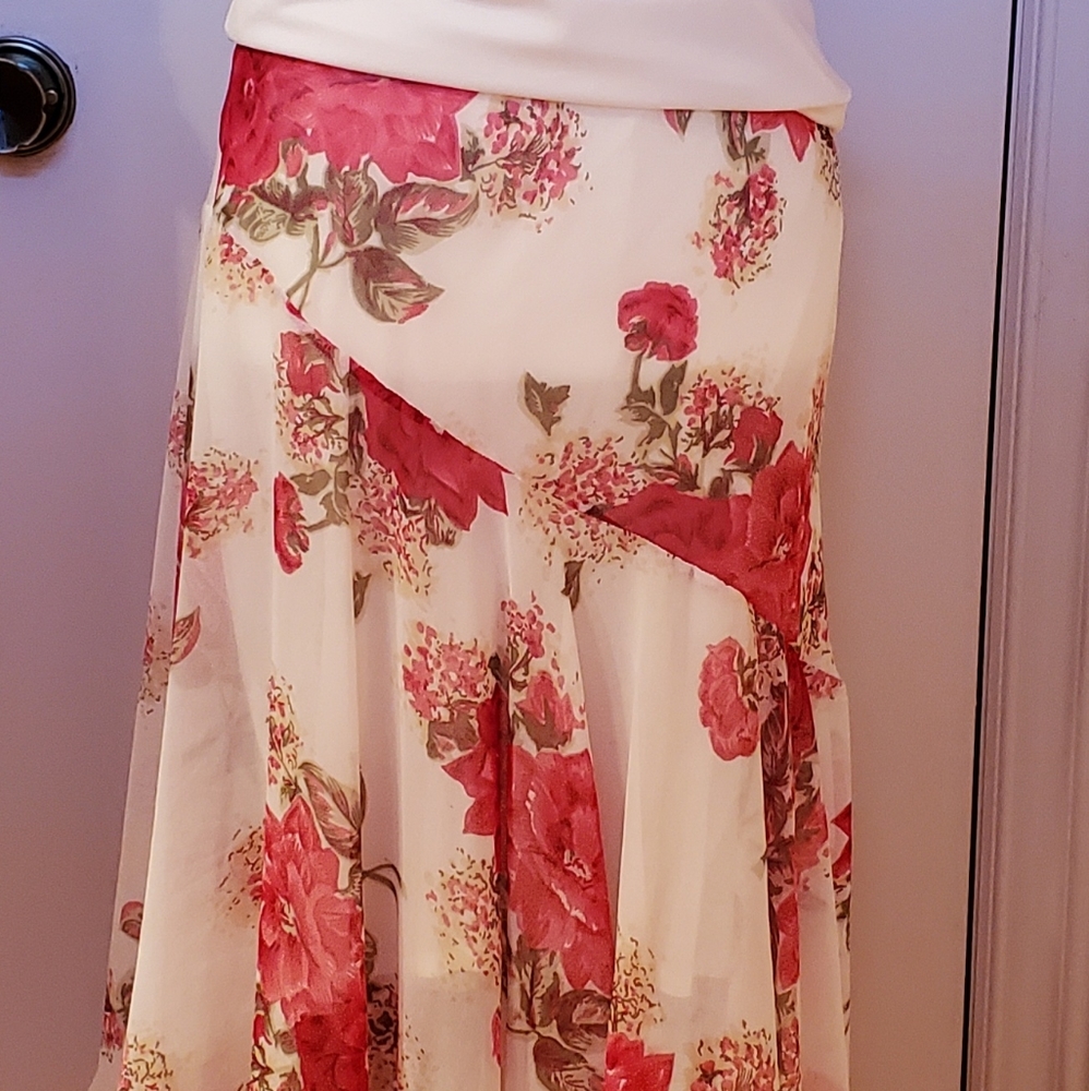 XL Long Skirt Hi/Low Hem Ash&Sara Cream/Fuchsia